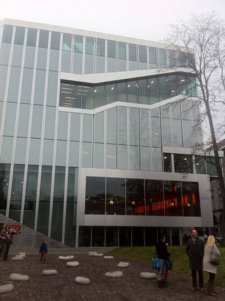 Nederlandse Ambassade Berlijn by Ulrike Nagel