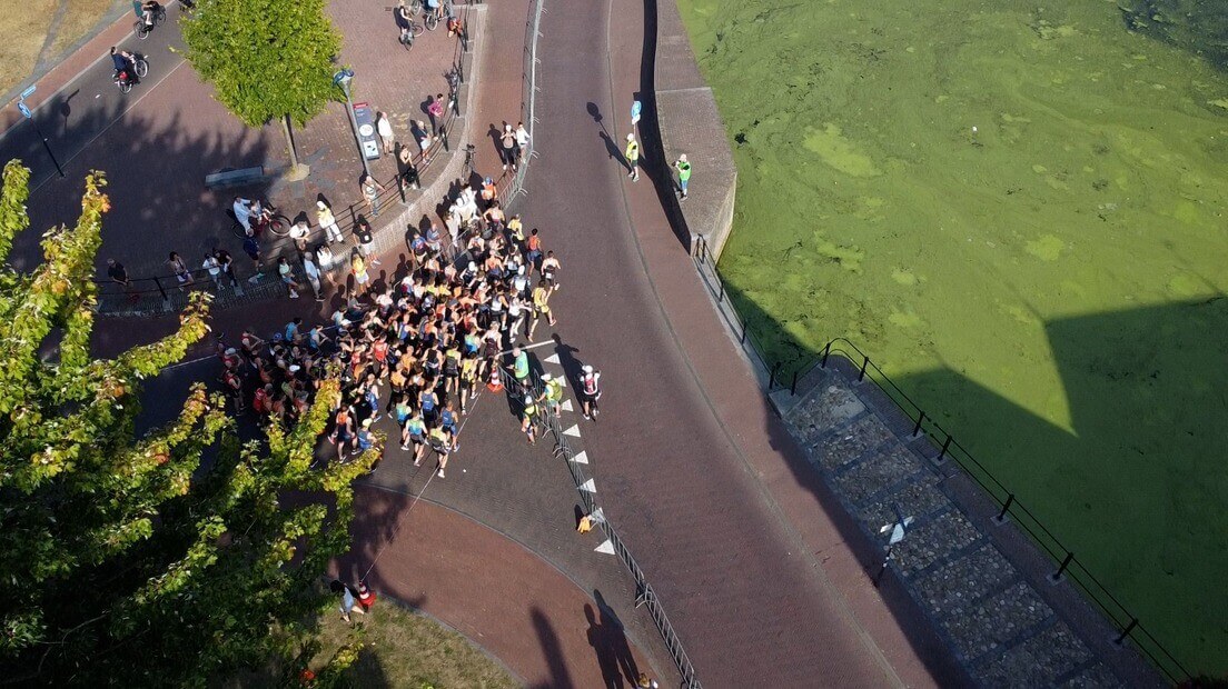Keistad Triathlon van bovenaf met de drone (foto: Ulrike Nagel)