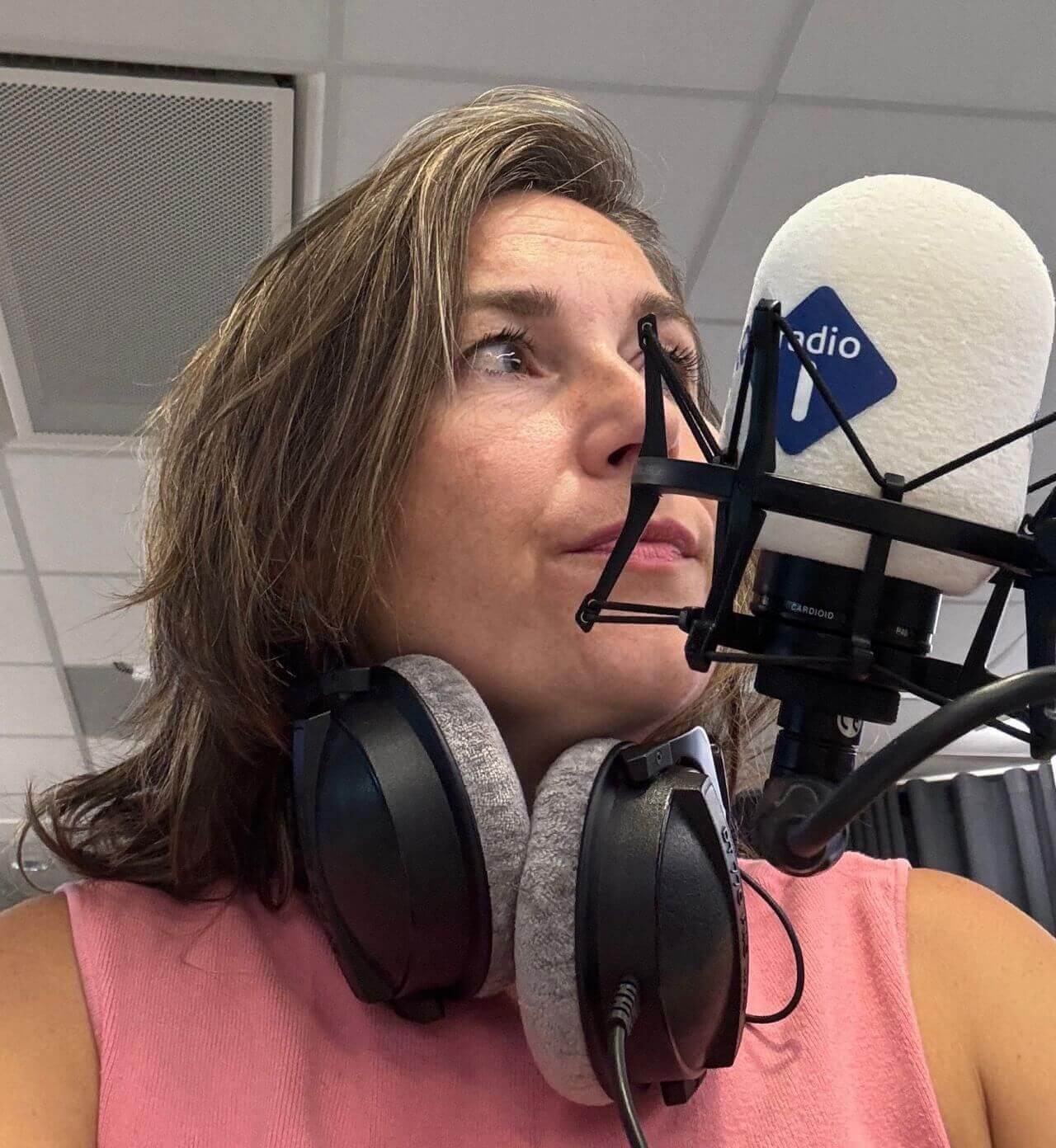 Ulrike Nagel in de Radio 1 Studio