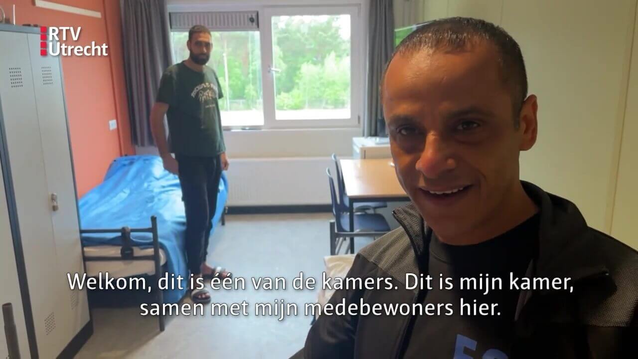 Waleed is een van de bewoners van het nieuwe azc: 'Ik geef het 5 sterren'